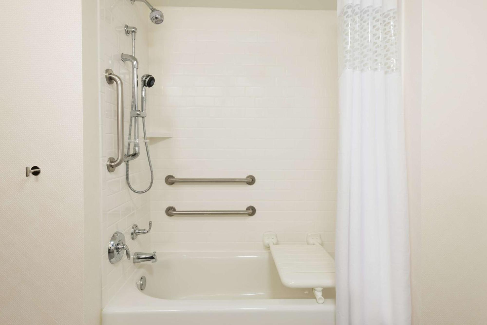 Hampton Inn & Suites Tampa Airport Avion Park Westshore Kültér fotó