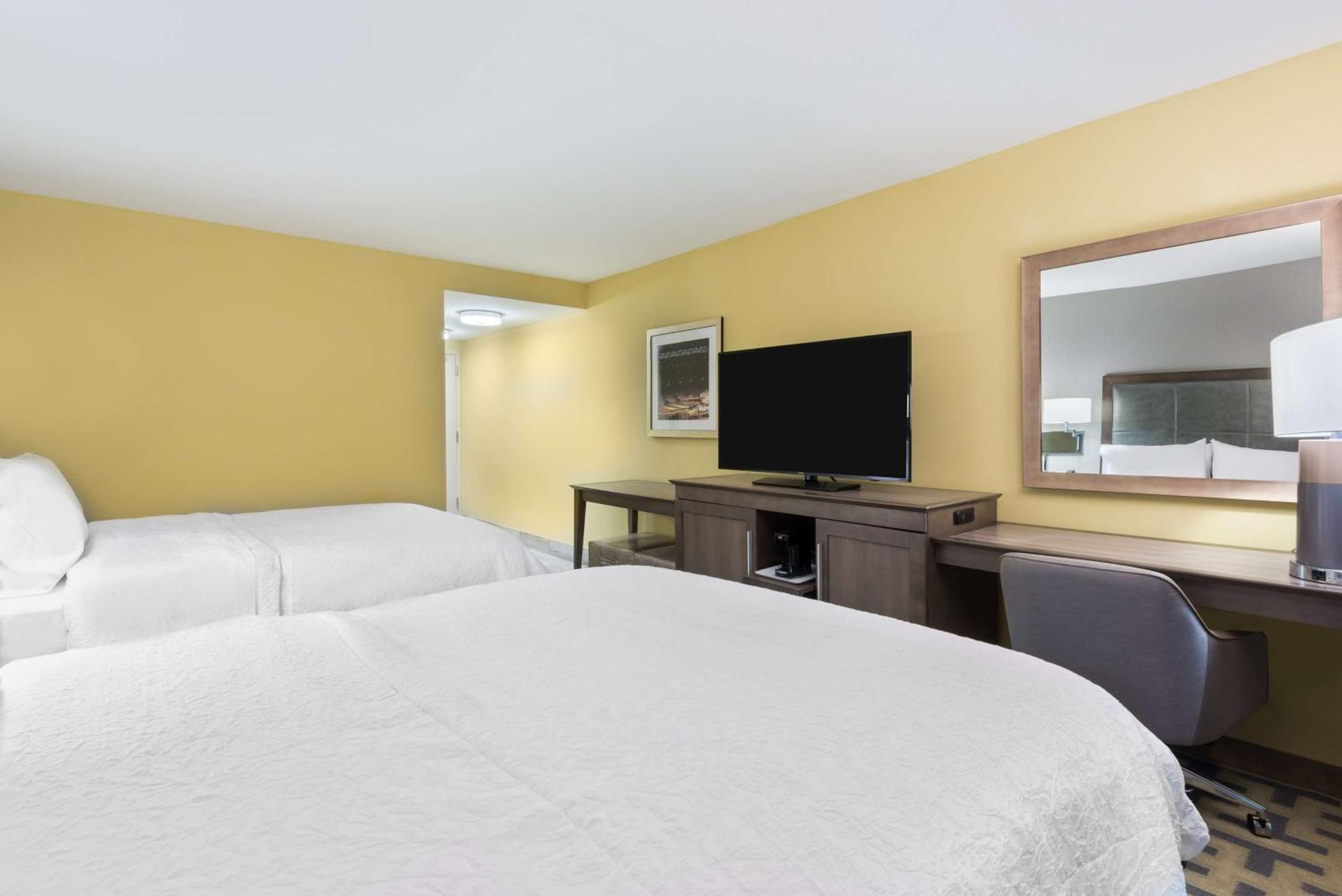 Hampton Inn & Suites Tampa Airport Avion Park Westshore Kültér fotó