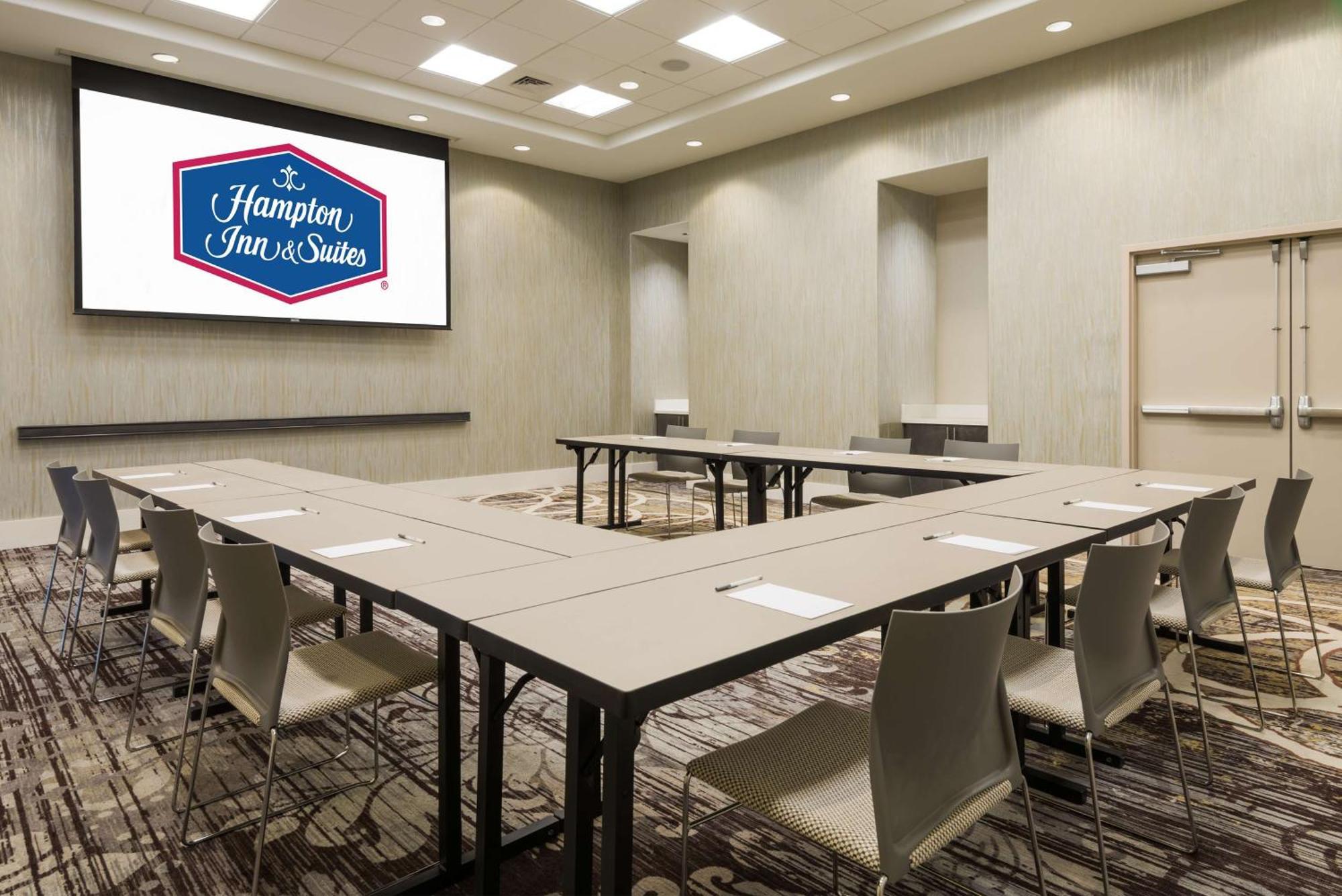 Hampton Inn & Suites Tampa Airport Avion Park Westshore Kültér fotó