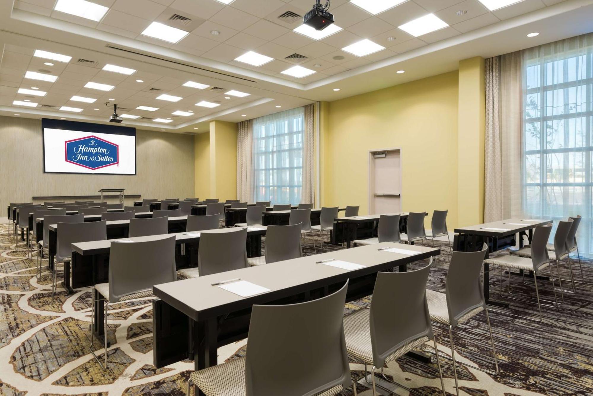 Hampton Inn & Suites Tampa Airport Avion Park Westshore Kültér fotó