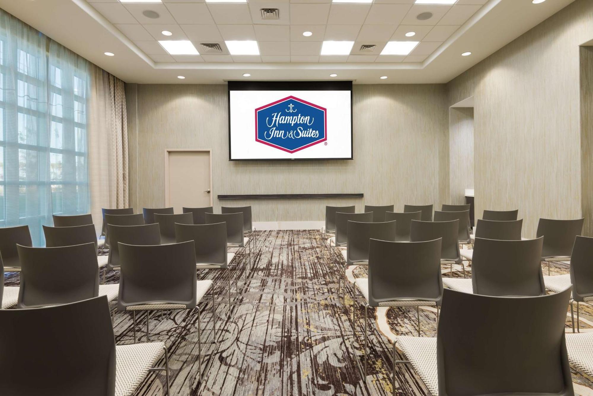 Hampton Inn & Suites Tampa Airport Avion Park Westshore Kültér fotó